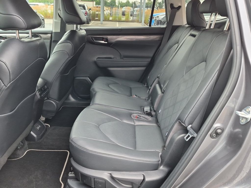 toyota-highlander-executive-2-5-hev-4x4 - 9