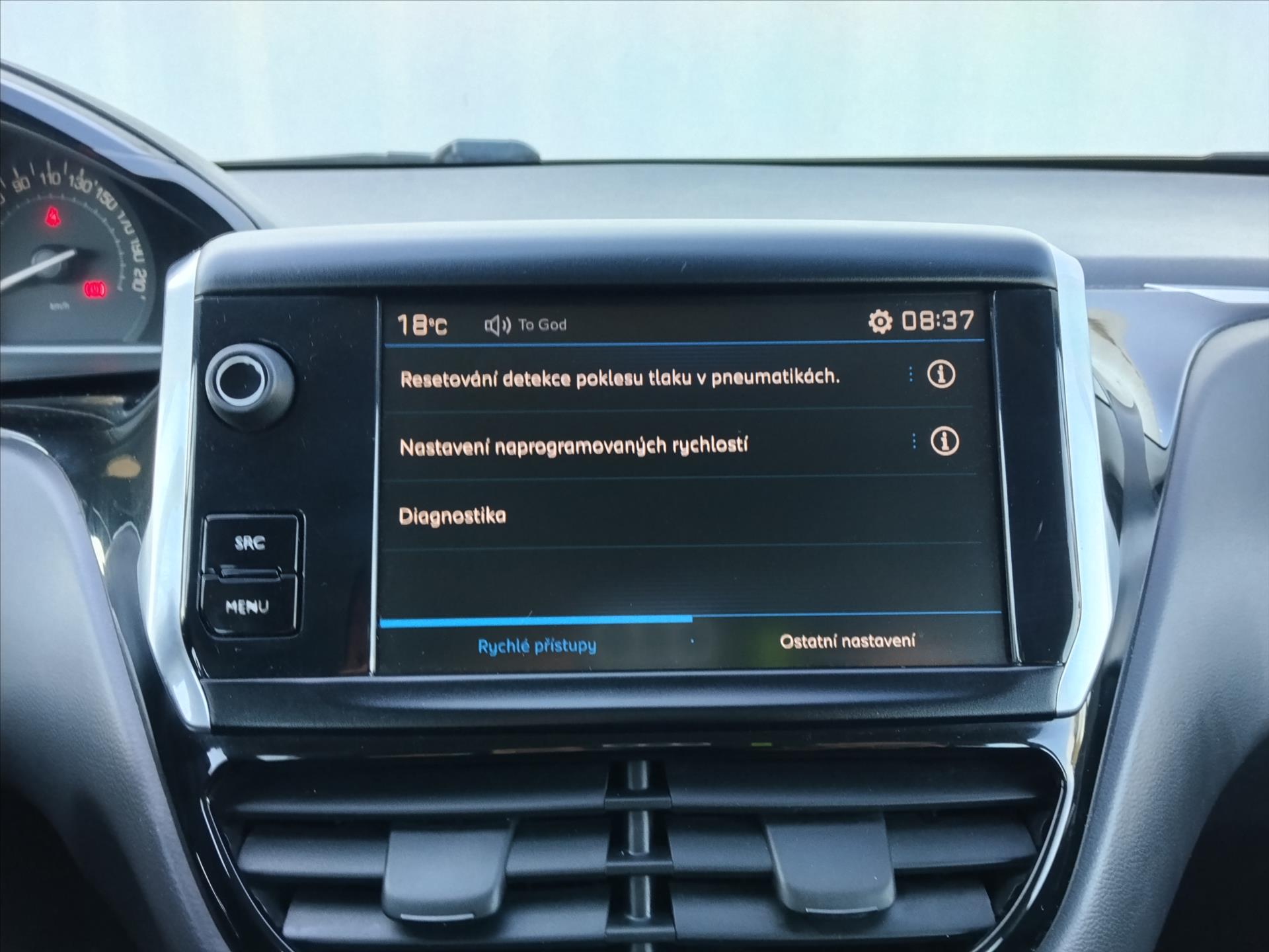 peugeot-208-1-6-1-6-hdi-55kw-klimatizace - 9