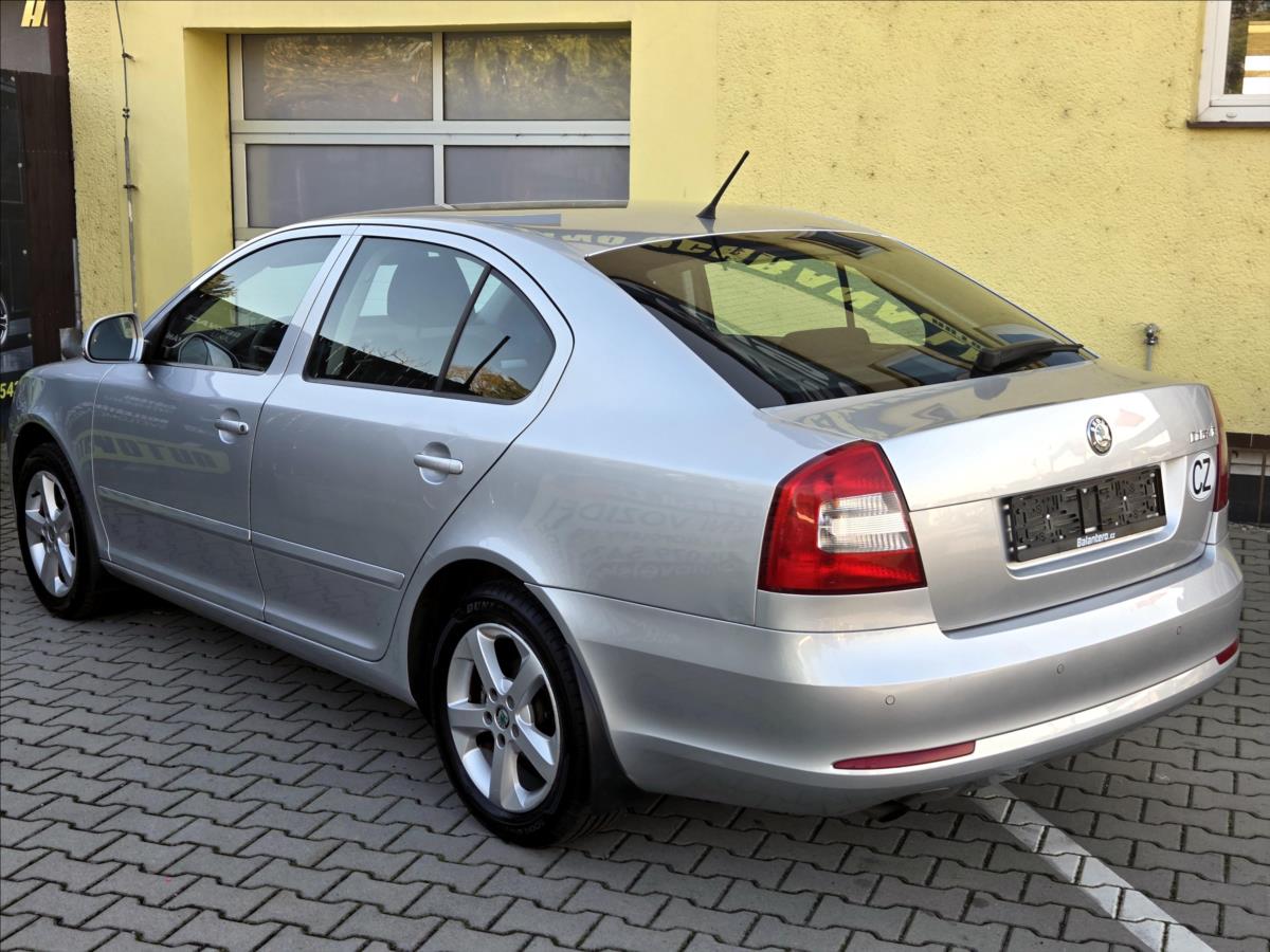 skoda-octavia-1-2-tsi-amb-serv-knizka - 7