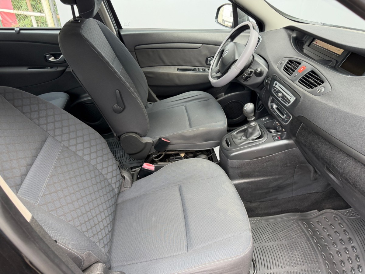 renault-scenic-1-5-dci-63kw-serviska - 9