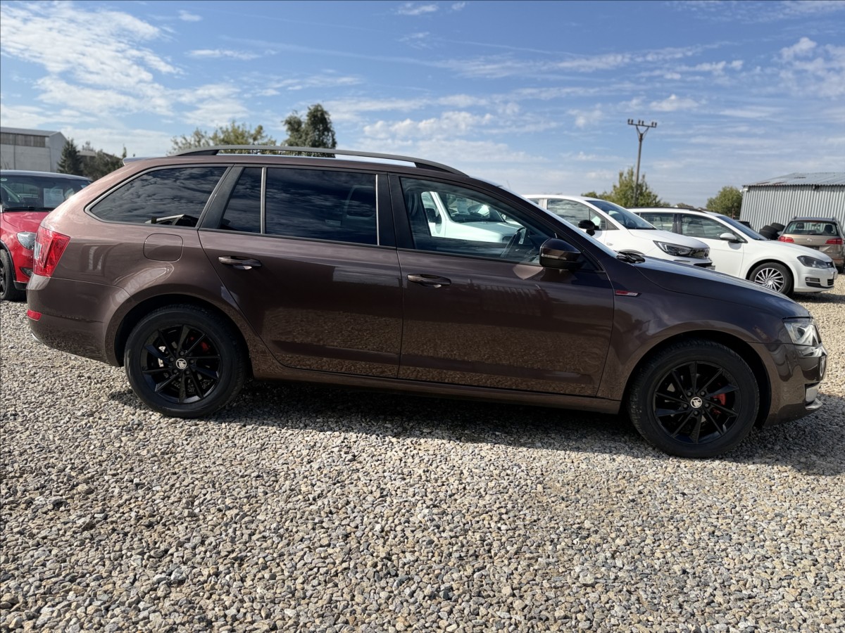 skoda-octavia-tdi-dsg-f1-navi-el-kufr - 3