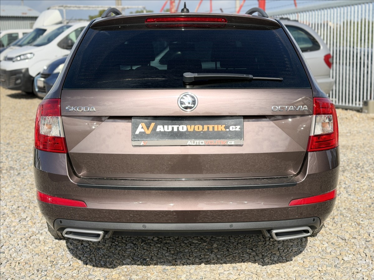skoda-octavia-tdi-dsg-f1-navi-el-kufr - 5