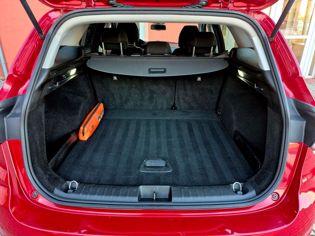 fiat-tipo-1-4-turbo-88kw-lounge - 9