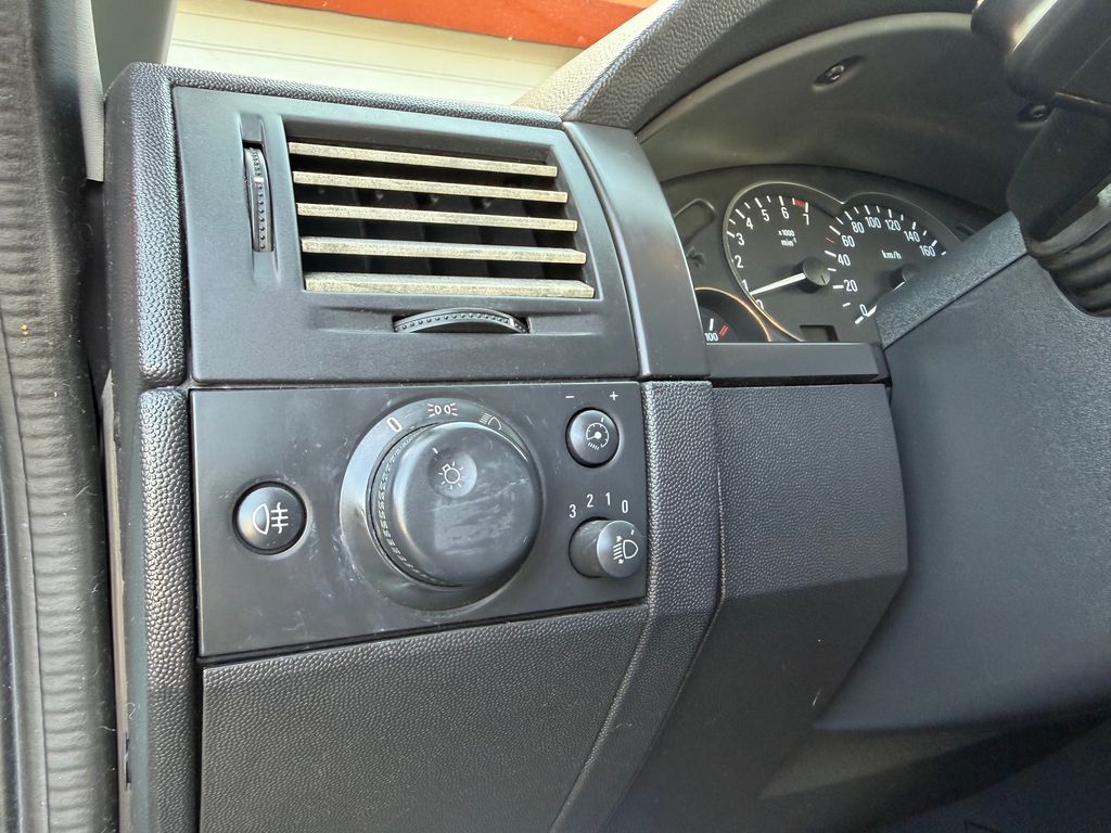 opel-meriva-1-6i-74kw-automat-2x-kola - 9