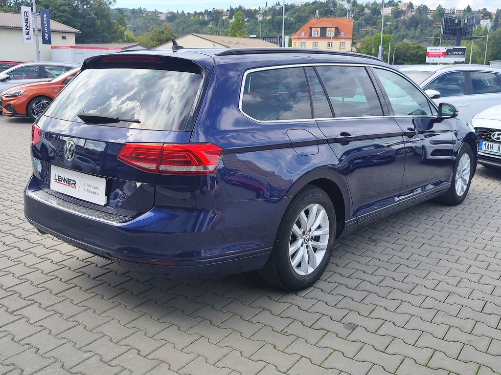 volkswagen-passat-2-0-tdi-110kw-comfortline-dsg - 4