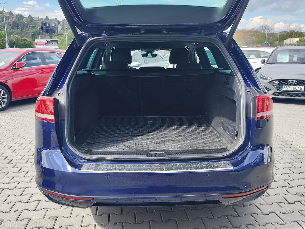 volkswagen-passat-2-0-tdi-110kw-comfortline-dsg - 8