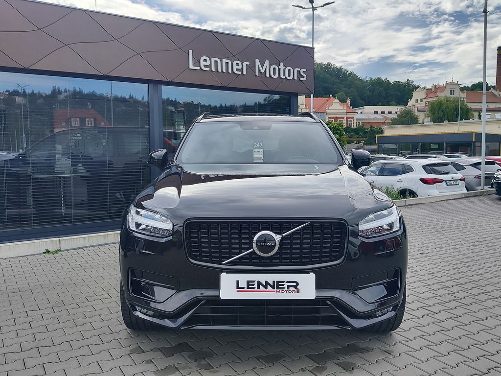 volvo-xc90-b5-2-0-173kw-r-design-at-4x4 - 1