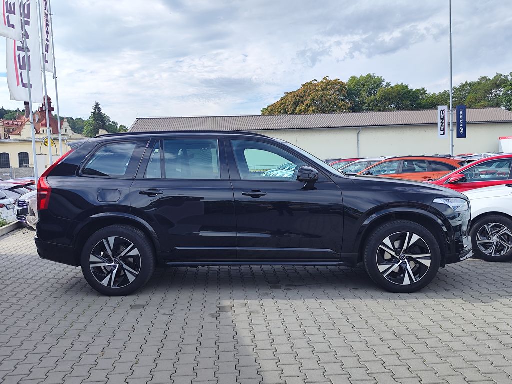 volvo-xc90-b5-2-0-173kw-r-design-at-4x4 - 3