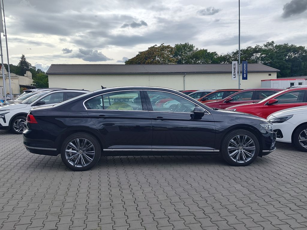 volkswagen-passat-2-0-tdi-110kw-elegance - 3
