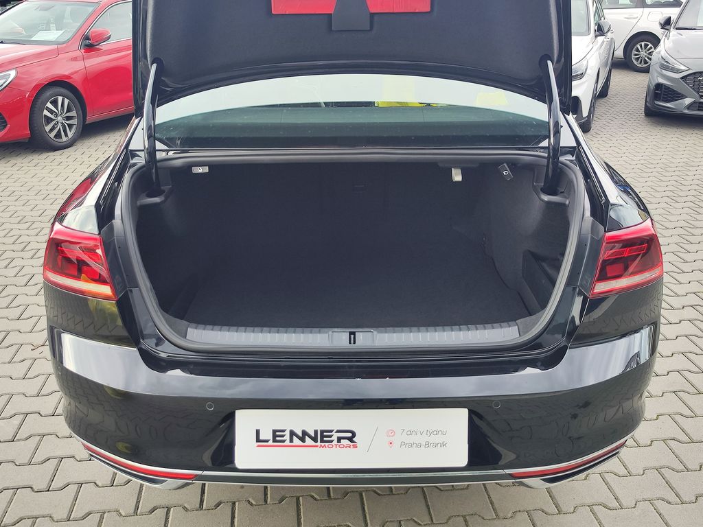 volkswagen-passat-2-0-tdi-110kw-elegance - 8