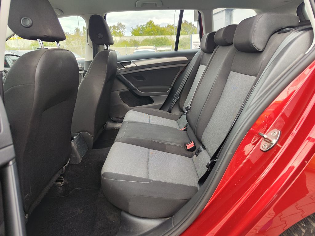 volkswagen-golf-1-2-tsi-63kw-trendline - 9