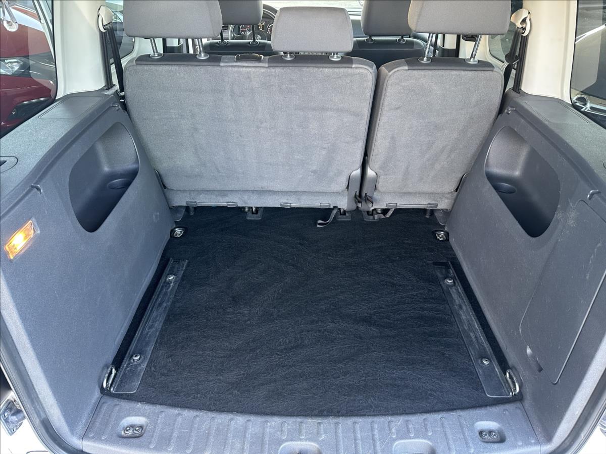 volkswagen-caddy-1-6-tdi-po-velkem-servise - 4
