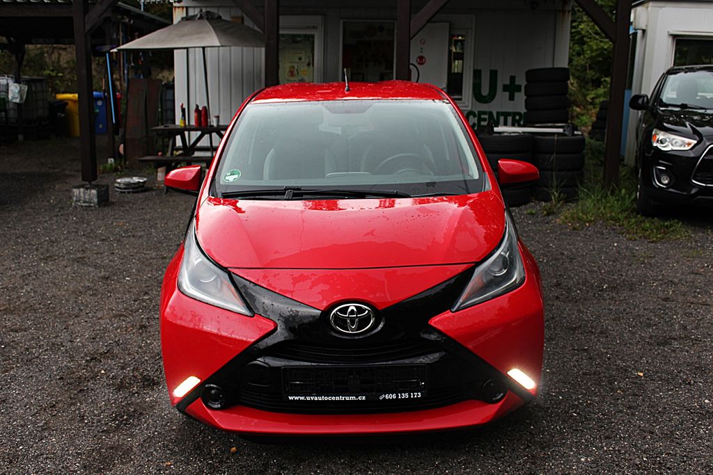 toyota-aygo-1-0i-51-kw-klima - 1