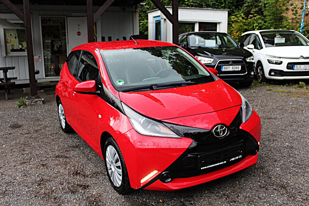 toyota-aygo-1-0i-51-kw-klima - 2
