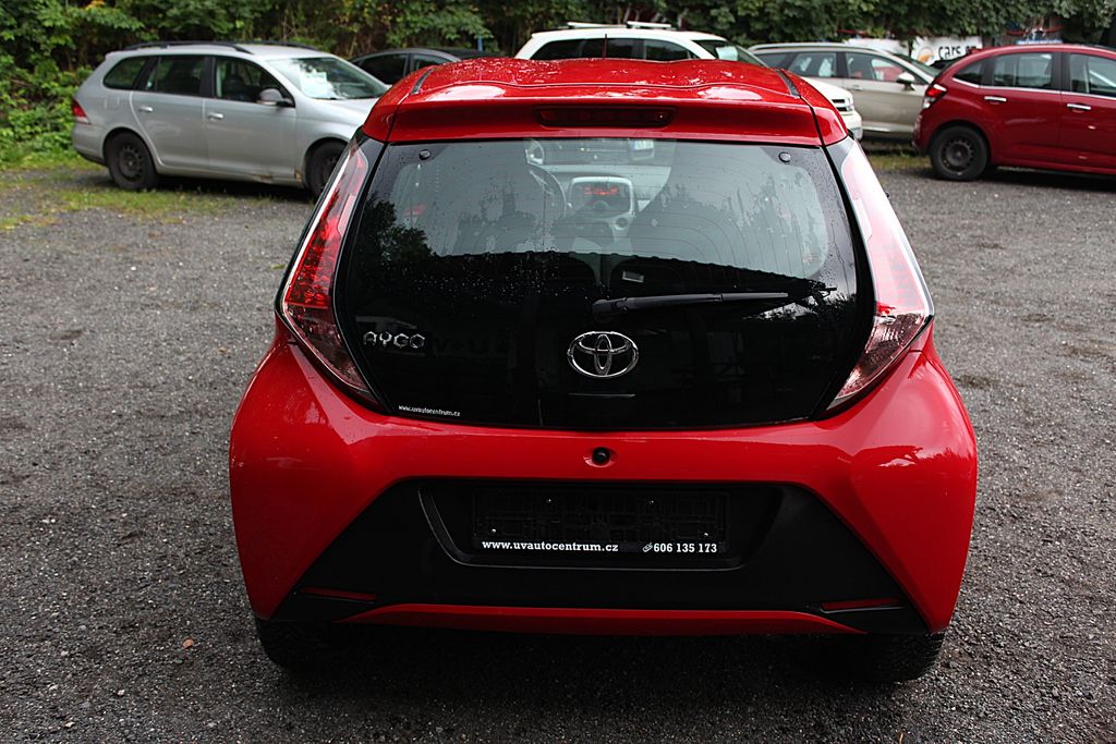 toyota-aygo-1-0i-51-kw-klima - 8