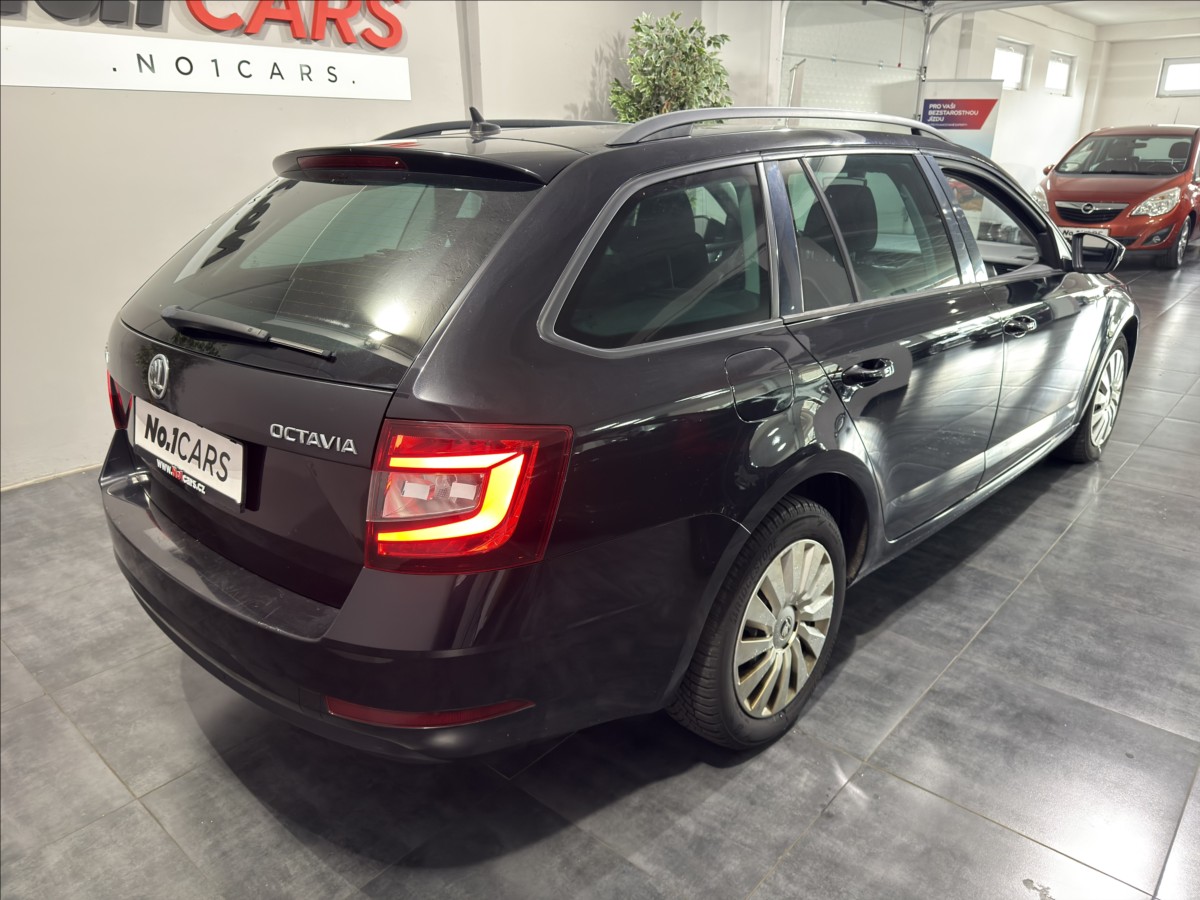 skoda-octavia-2-0-tdi-110kw-full-led-kamera - 4