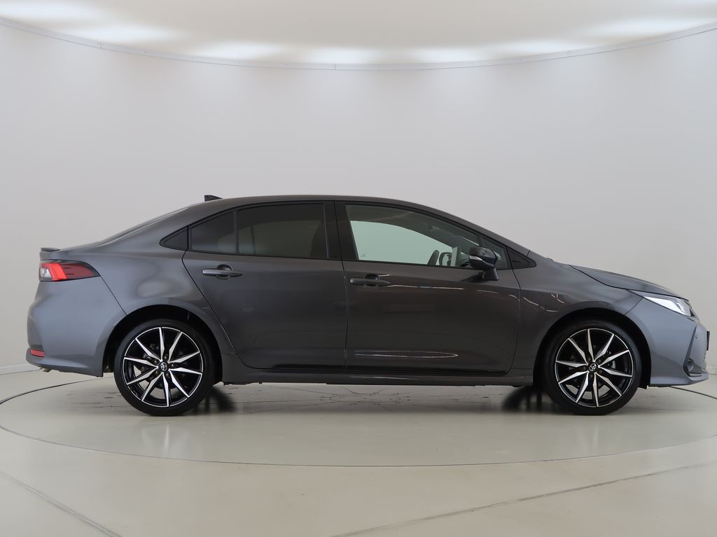 toyota-corolla-1-8hybrid-gr-sport-cz-1maj - 3