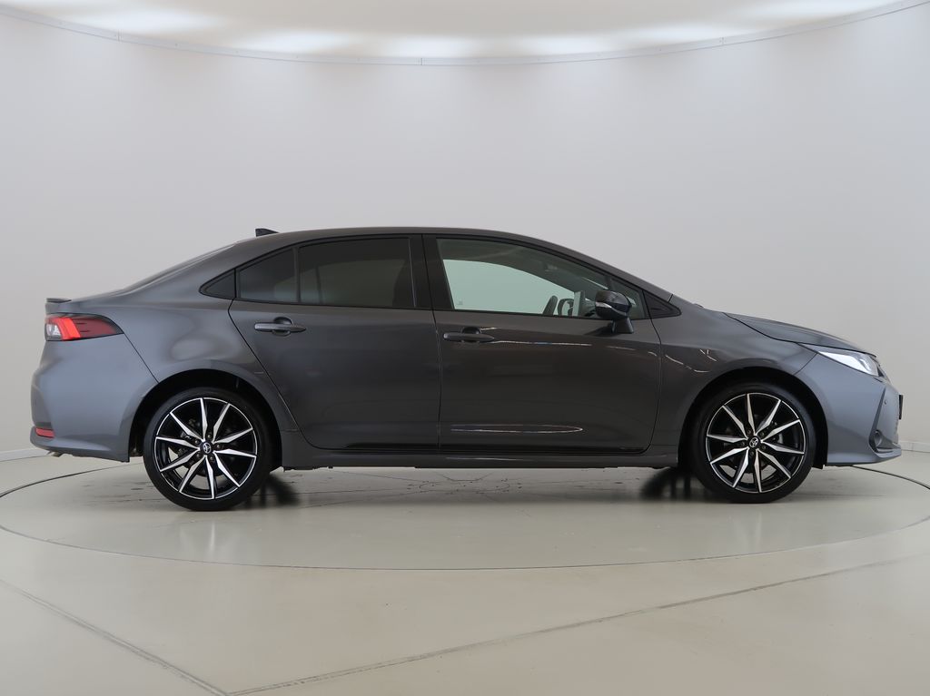 toyota-corolla-1-8hybrid-gr-sport-cz-1maj - 4