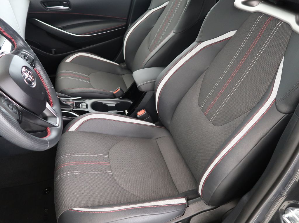 toyota-corolla-1-8hybrid-gr-sport-cz-1maj - 9