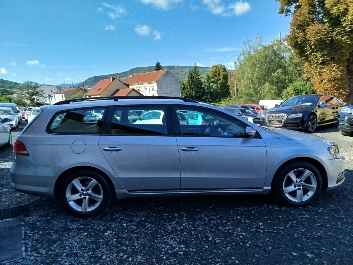 volkswagen-passat-2-0-tdi-103-kw-navi-kamera-tz - 6