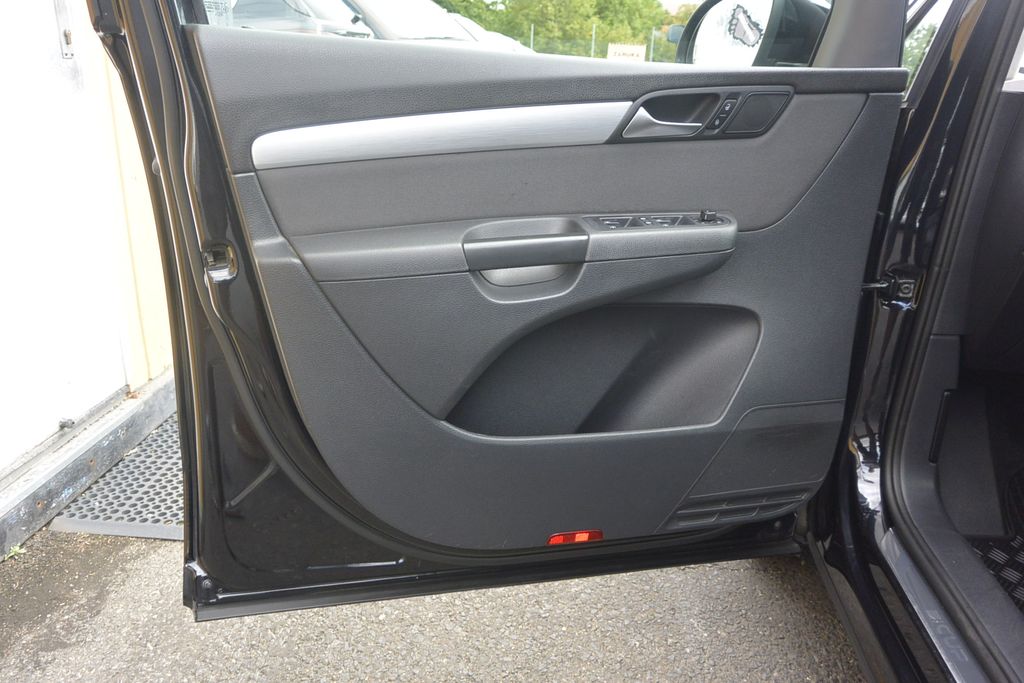 volkswagen-sharan-2-0tdi-cup - 9