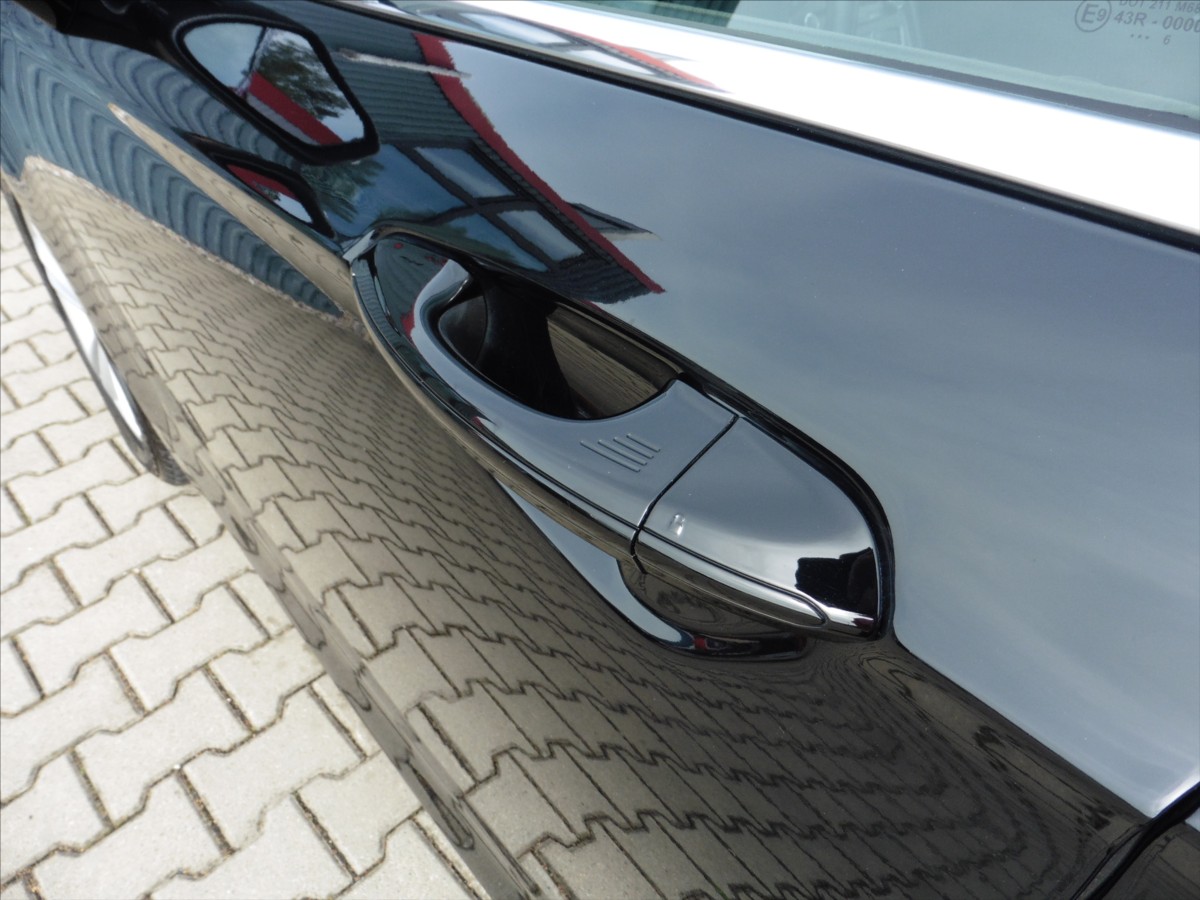 ford-mondeo-2-0-tdci-combi-titanium - 6