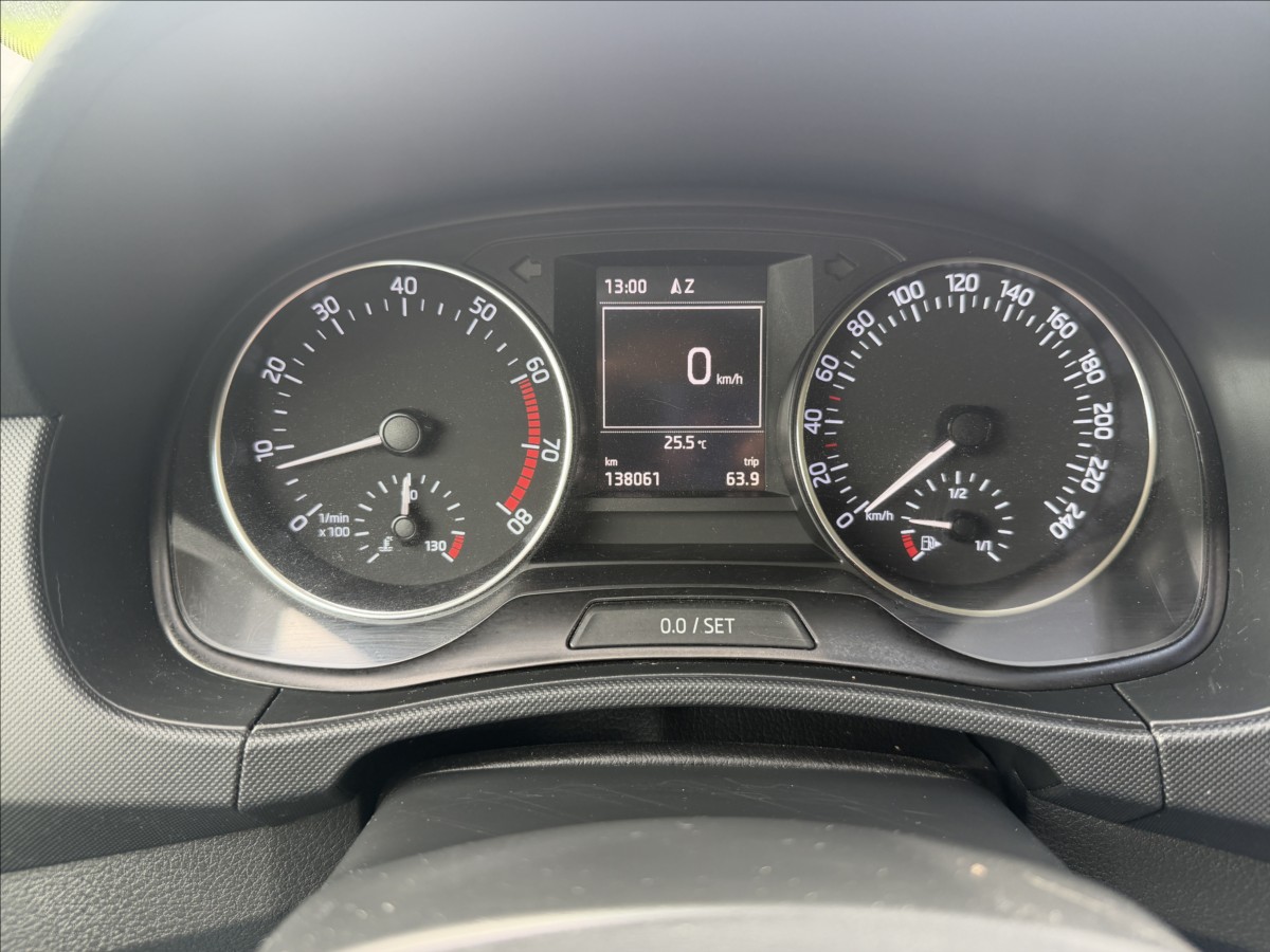 skoda-fabia-1-2-tsi-style-66kw - 7