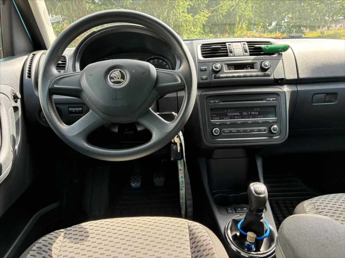 skoda-roomster-1-4-tsi-ambition-plus-edition - 6
