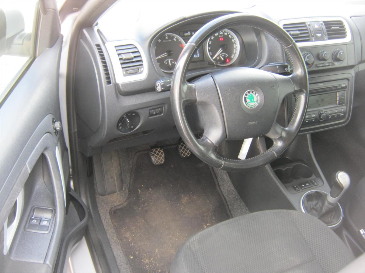 skoda-fabia-1-4 - 8