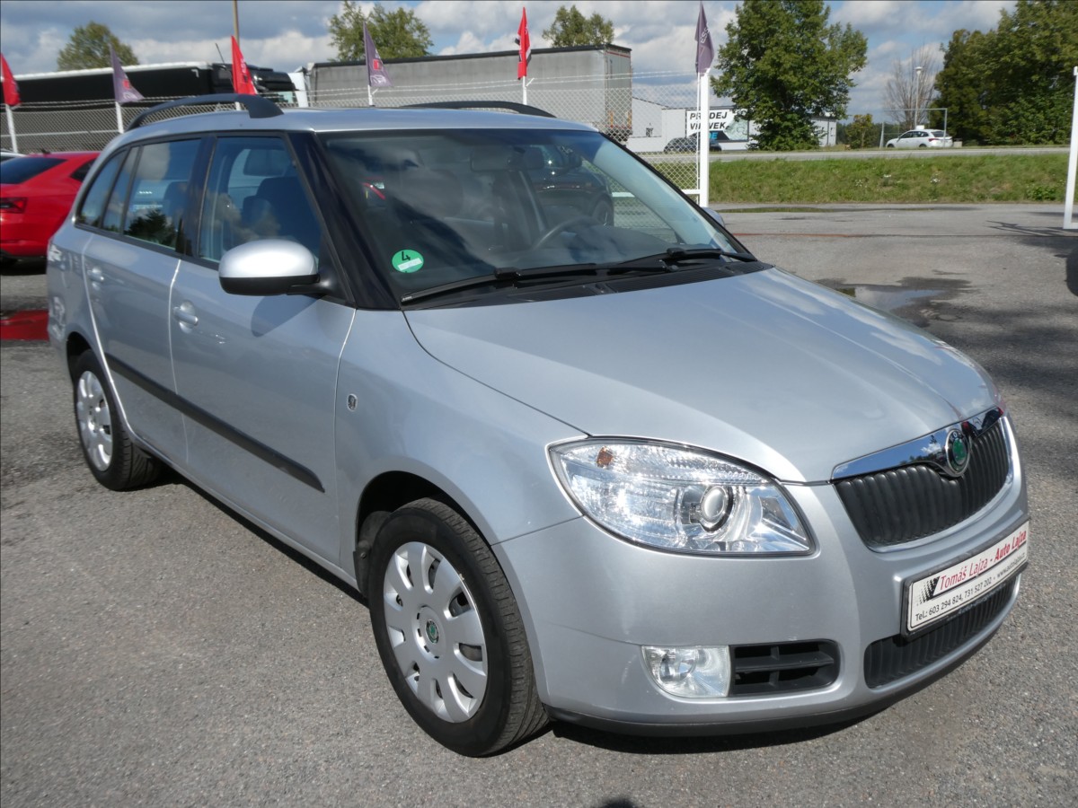 Škoda Fabia 1,6 2x kola,serviska,1.majitel