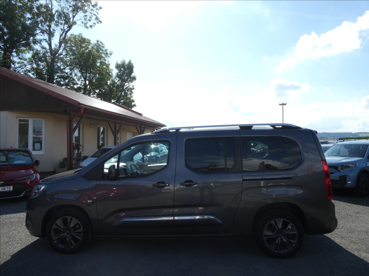 toyota-proace-city-verso-1-2-t-96kw-long-7-mist-at8-cr - 5