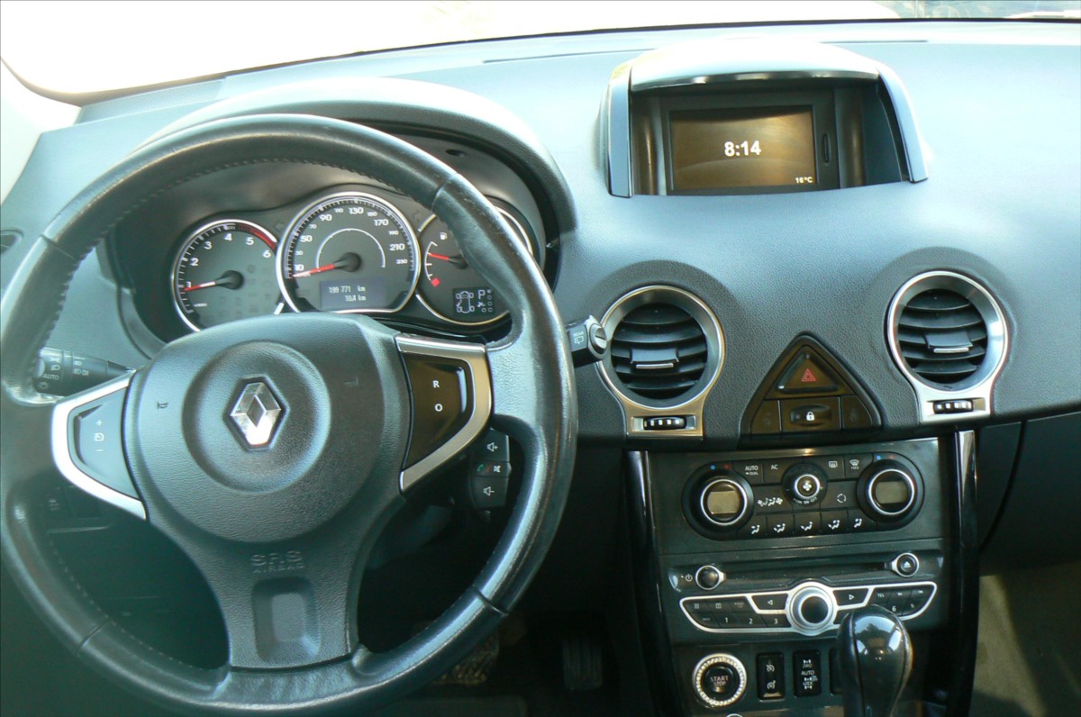 renault-koleos-2-0-dci-4x4 - 9