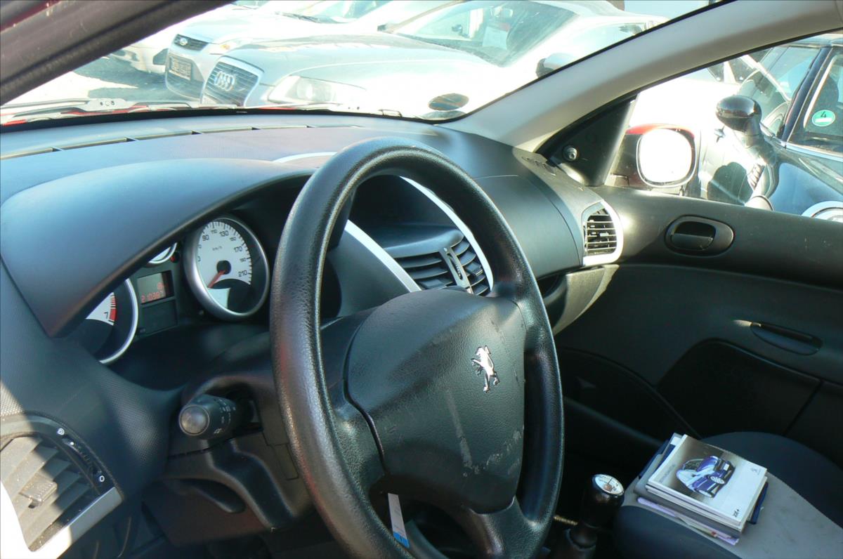 peugeot-206-1-1-3-dver - 8