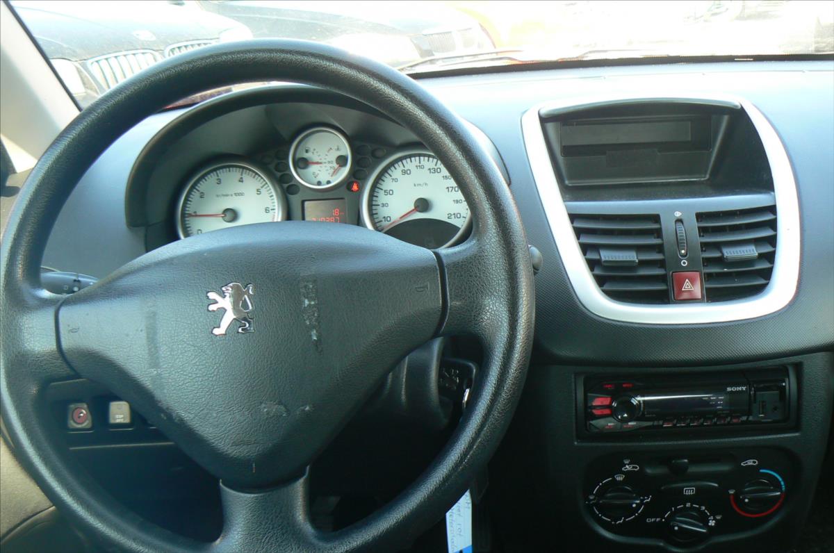 peugeot-206-1-1-3-dver - 9