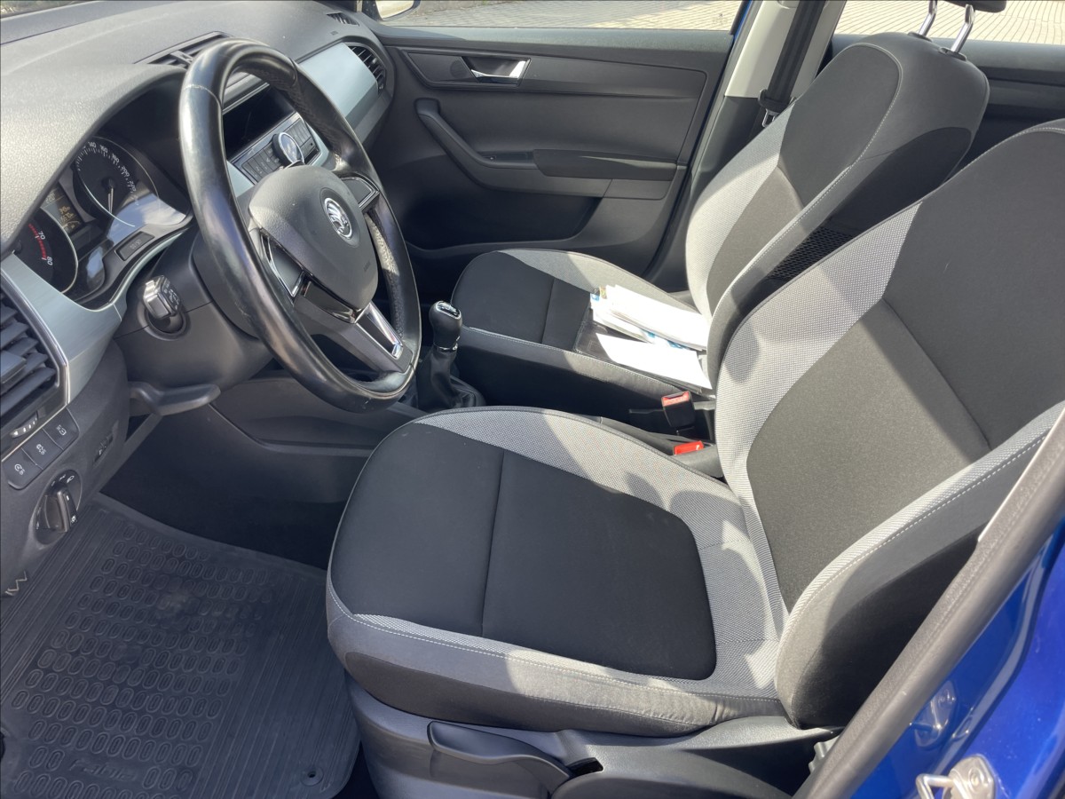 skoda-fabia-1-2-tsi-66kw-ambiente-tazne-klima - 6