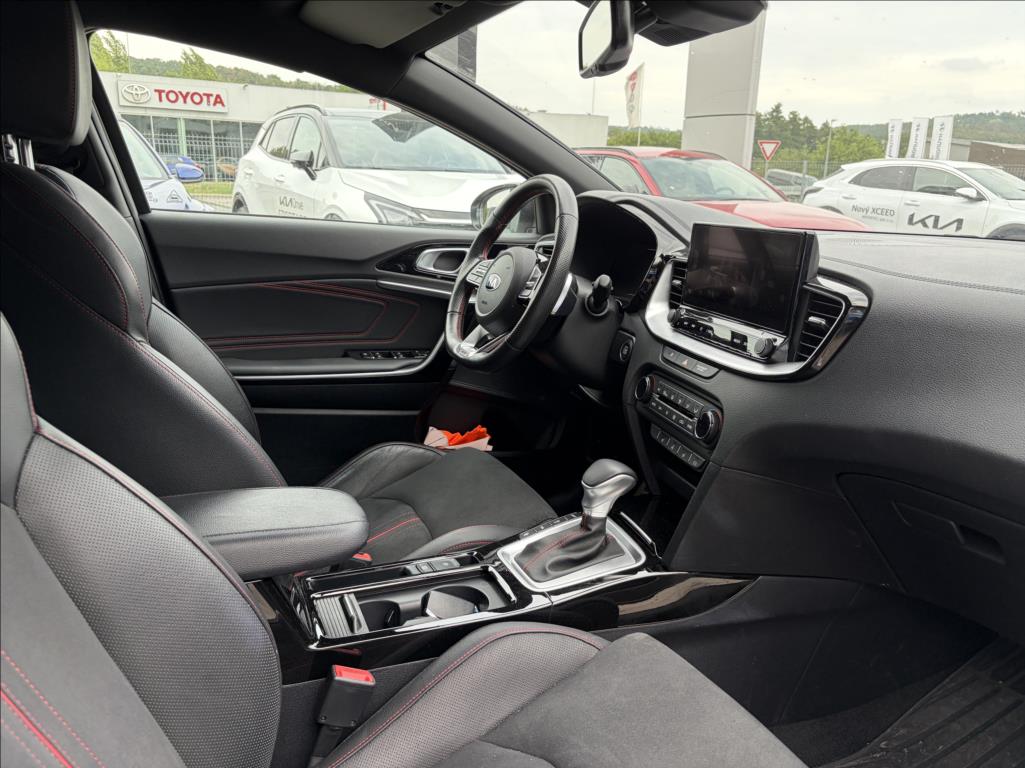 kia-proceed-1-6-t-gdi-7dct-150kw-gt-my21 - 6