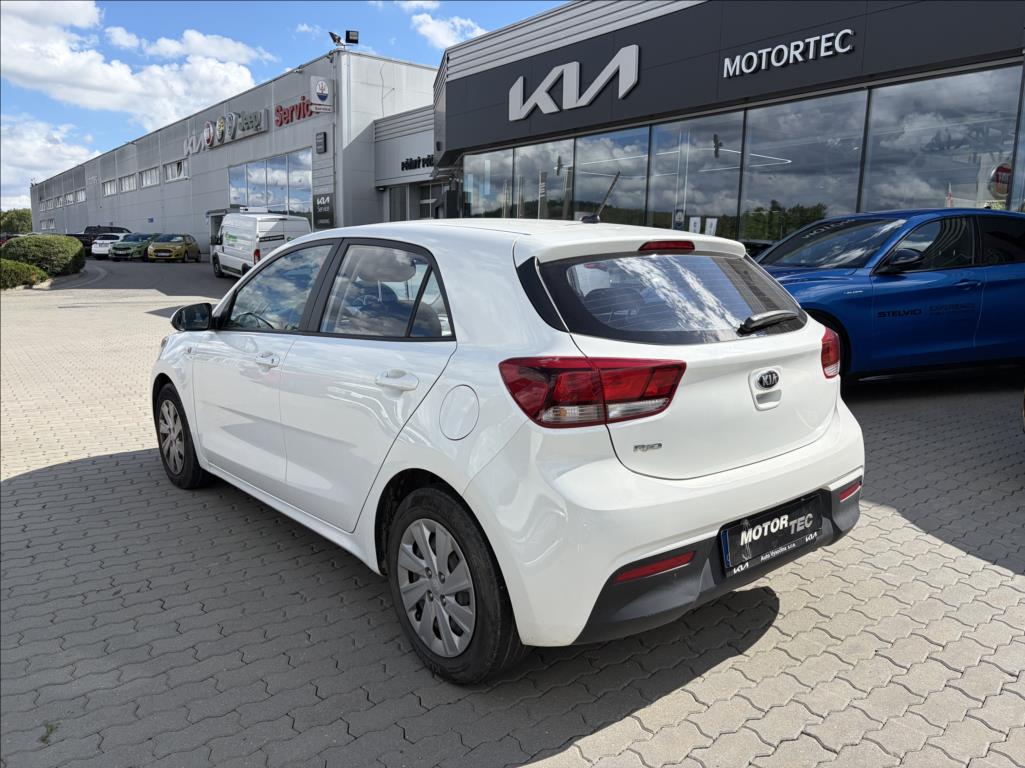 kia-rio-1-2-cvvt-62kw-comfort - 3