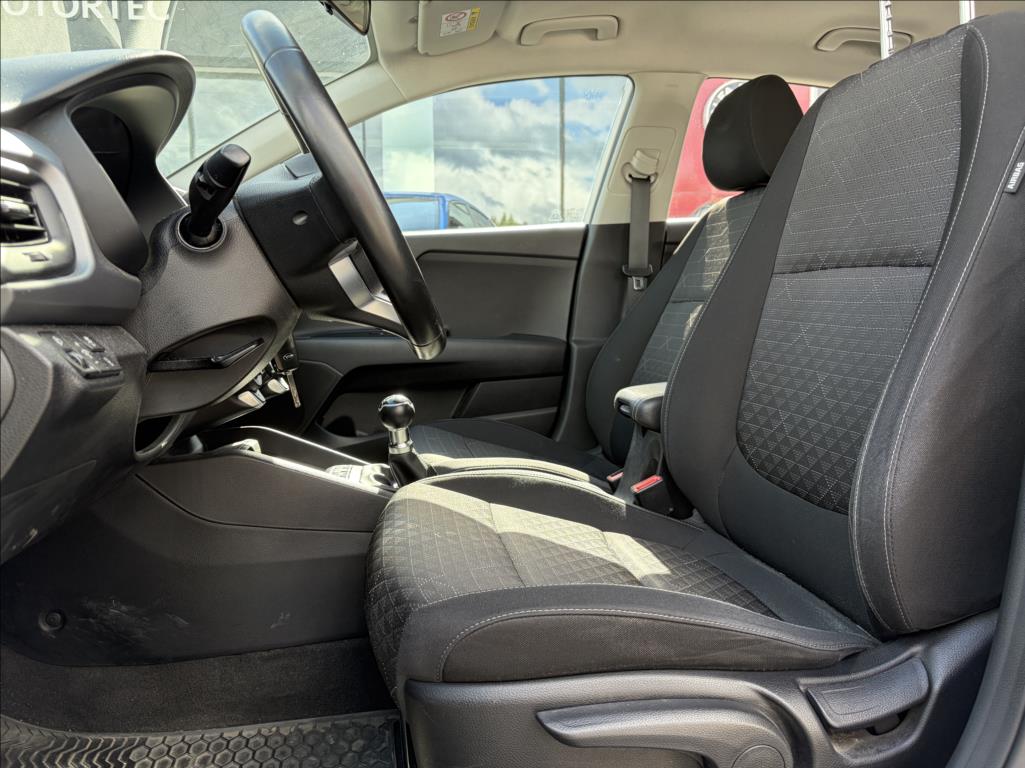 kia-rio-1-2-cvvt-62kw-comfort - 5
