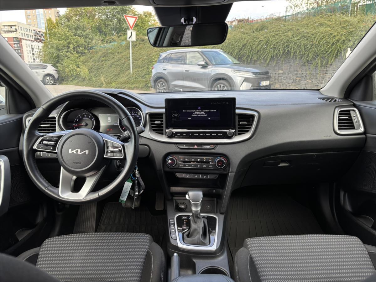 kia-ceed-1-5-tgdi-at-top-zaruka-carplay - 8