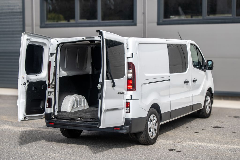 renault-trafic - 8