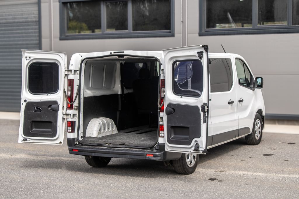 renault-trafic - 9