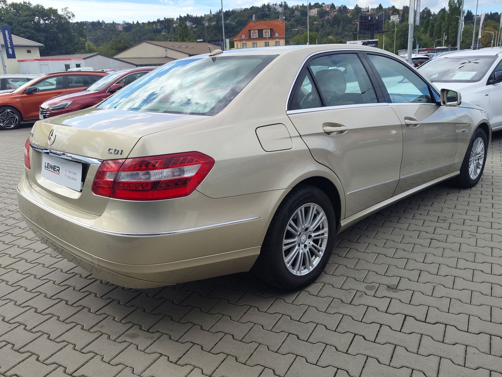 mercedes-benz-tridy-e-e250-cdi-150kw-elegance-at - 4