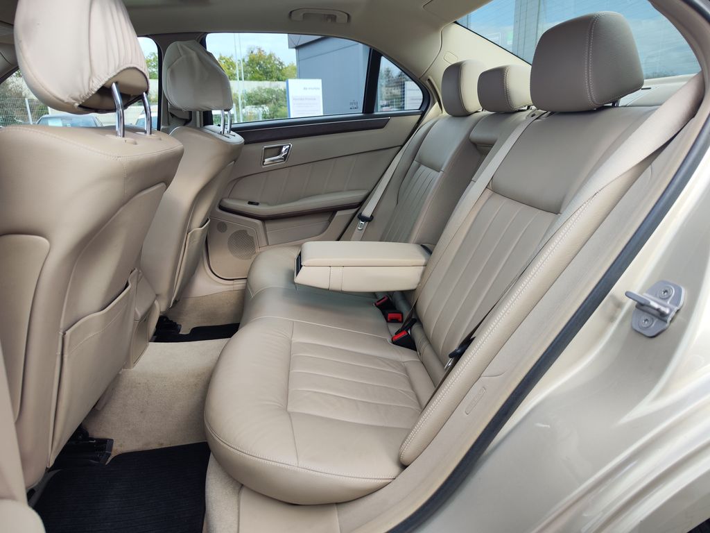mercedes-benz-tridy-e-e250-cdi-150kw-elegance-at - 9