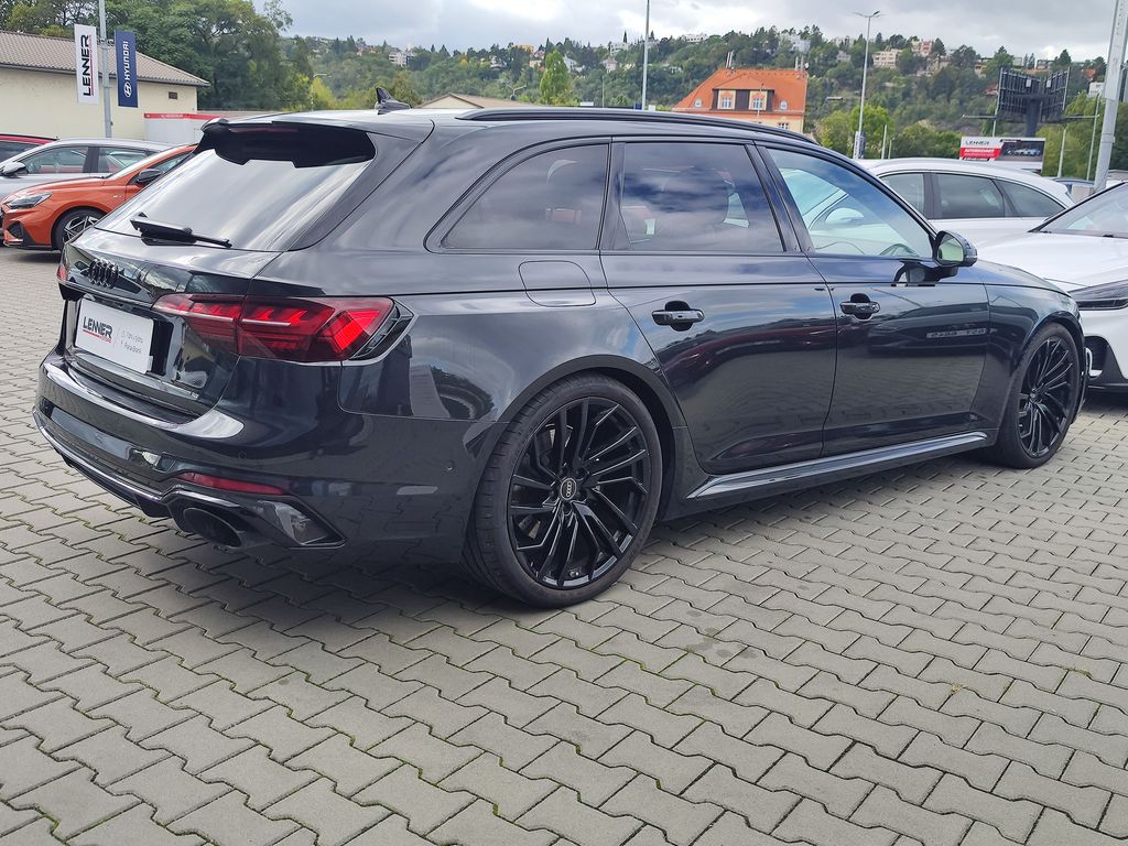 audi-rs-4-2-9-tfsi-331kw-rs-dynamic-paket - 4