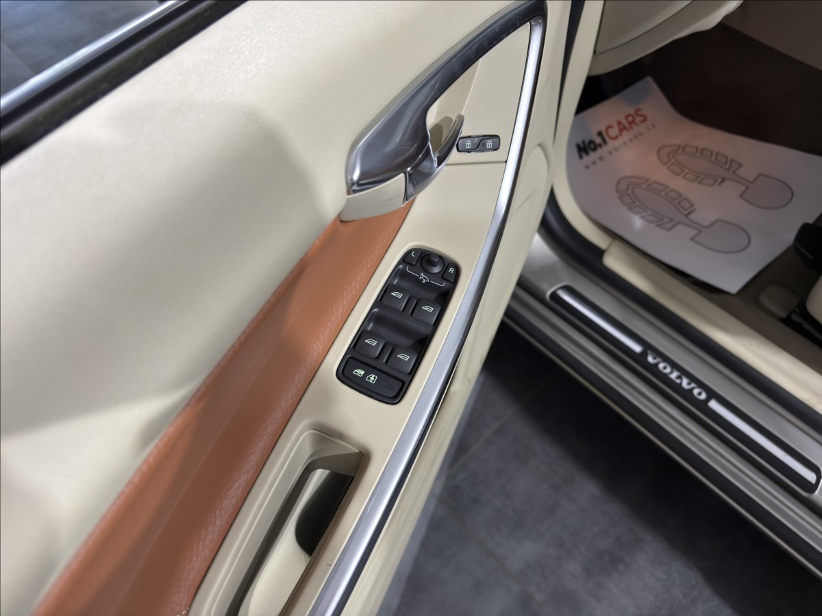 volvo-v60-2-0-t5-177kw-summum-xenon - 6