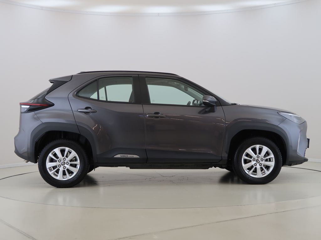toyota-yaris-cross-1-5-hybrid-68kw-comfort-cz-1maj - 3