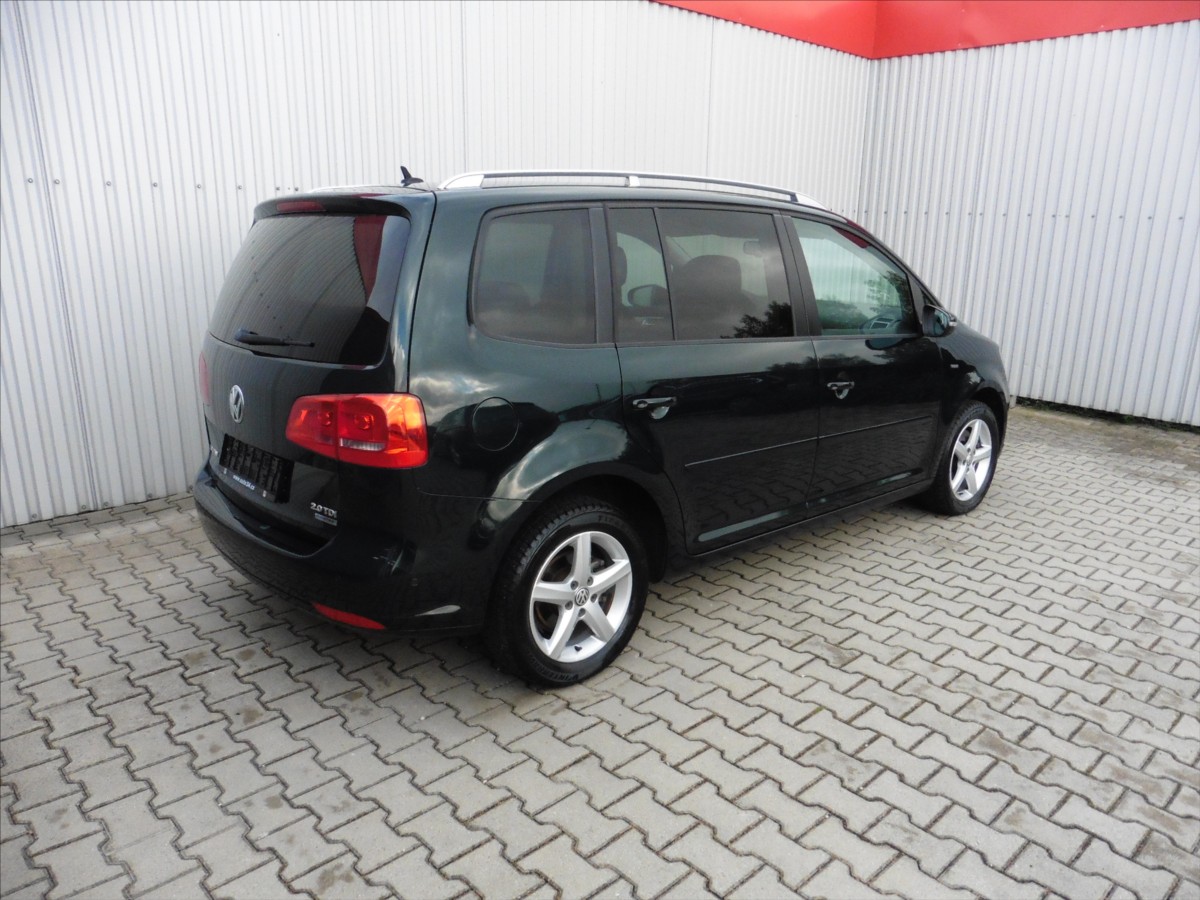 volkswagen-touran-2-0-tdi-life-7-mist-vyhr-sed - 2