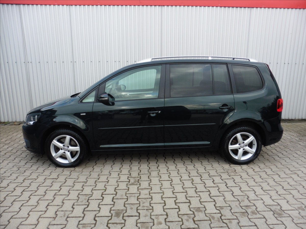 volkswagen-touran-2-0-tdi-life-7-mist-vyhr-sed - 4