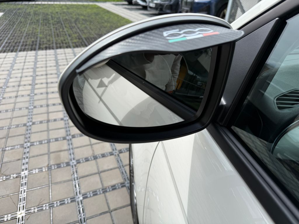 fiat-500-icon-42-kwh-kamera-rezervace - 5