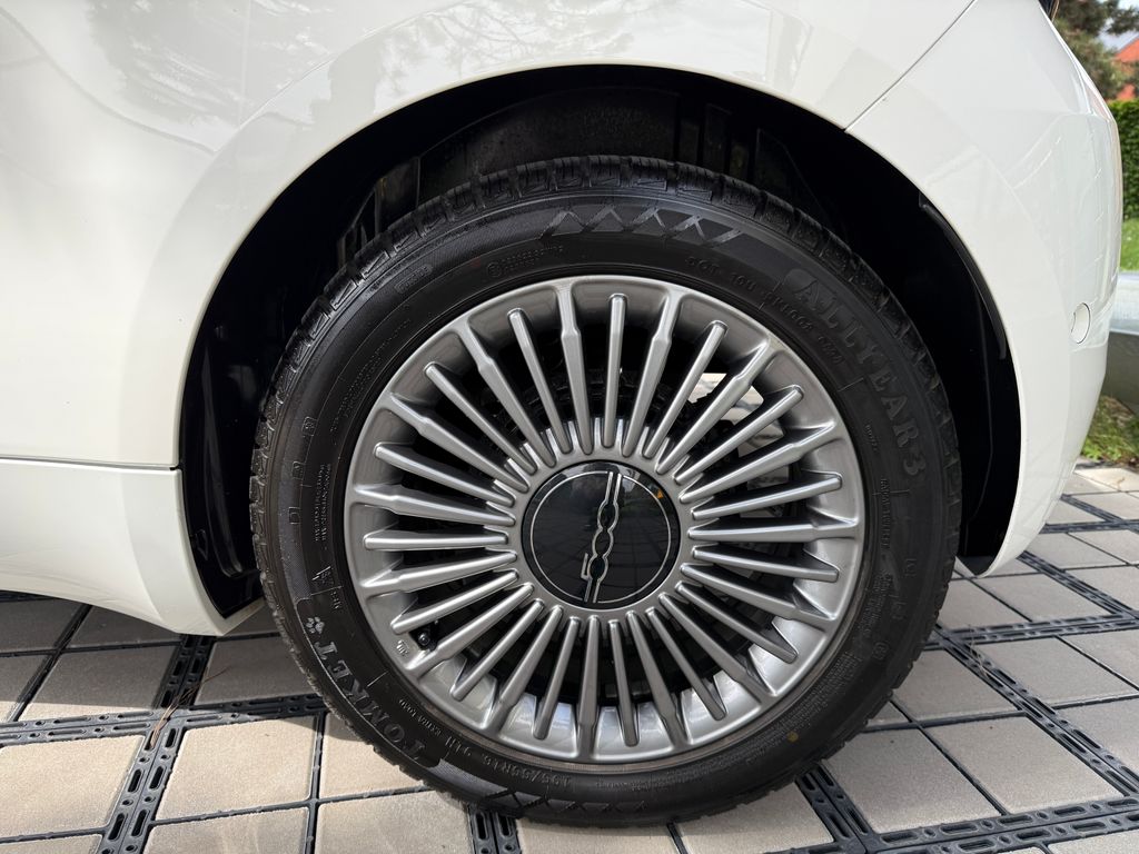 fiat-500-icon-42-kwh-kamera-rezervace - 7